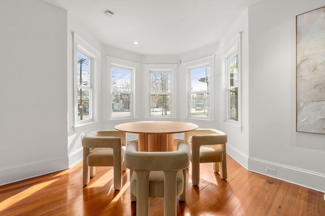 2065 Commonwealth Avenue 2065, Newton, MA 02466