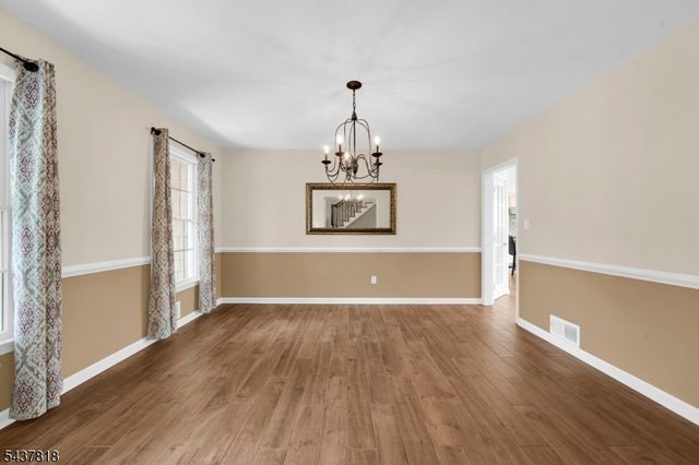104 Howell Dr, Branchburg Twp., NJ 08876