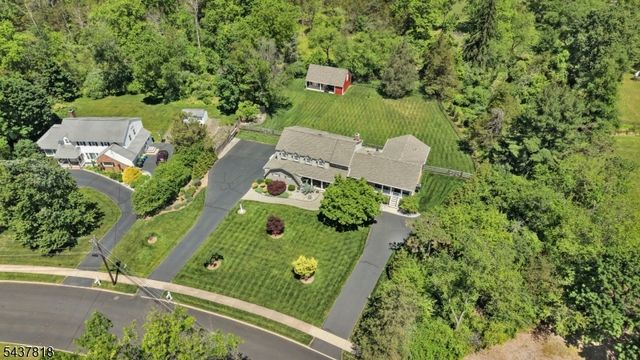 104 Howell Dr, Branchburg Twp., NJ 08876