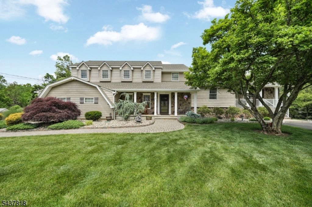 104 Howell Dr, Branchburg Twp., NJ 08876
