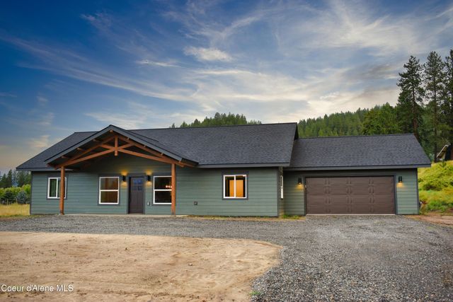 152 Danny Lane, Moyie Springs, ID 83845