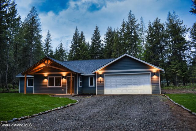 152 Danny Lane, Moyie Springs, ID 83845