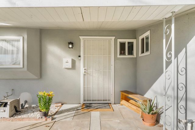 7125 Calvin Dr, Citrus Heights, CA 95621