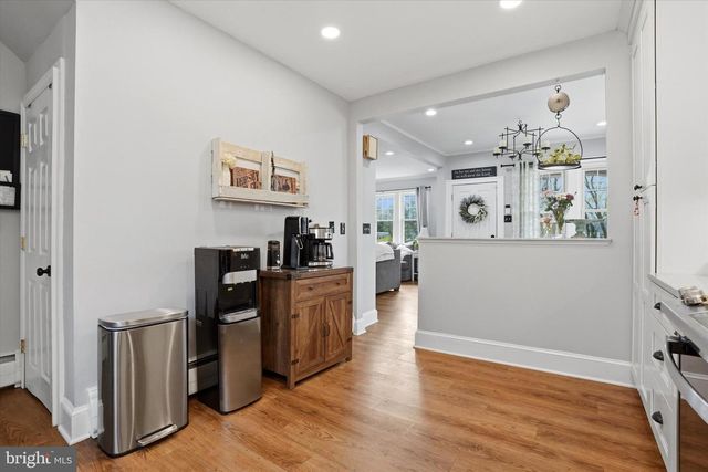 60 ABERNETHY DR, Trenton, NJ 08618