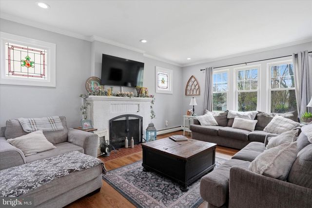 60 ABERNETHY DR, Trenton, NJ 08618