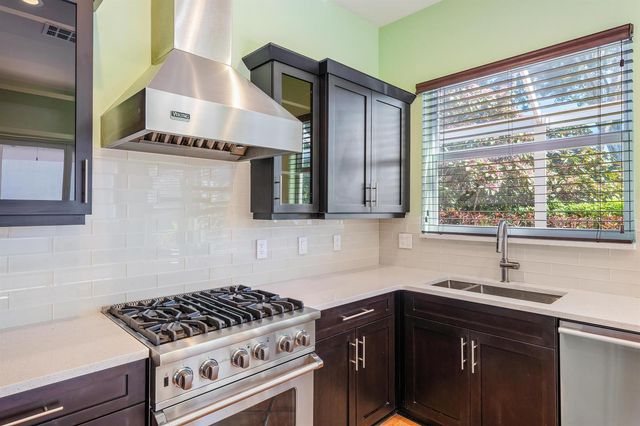 8384 Heritage Club Drive, West Palm Beach, FL 33412