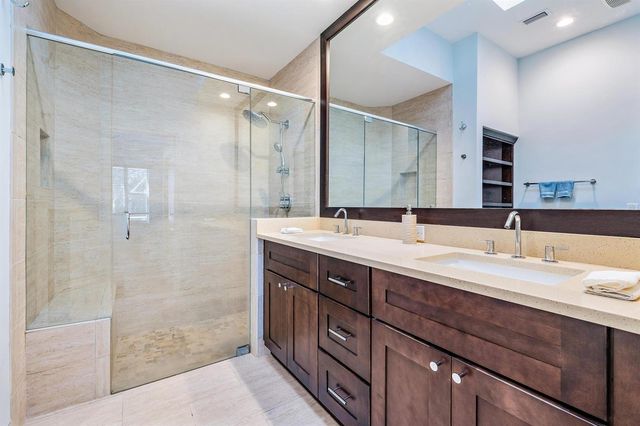 8384 Heritage Club Drive, West Palm Beach, FL 33412