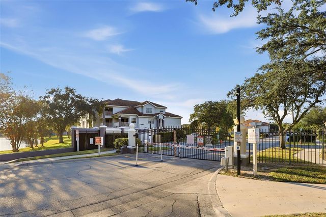 13839 FAIRWAY ISLAND DRIVE 1111, Orlando, FL 32837