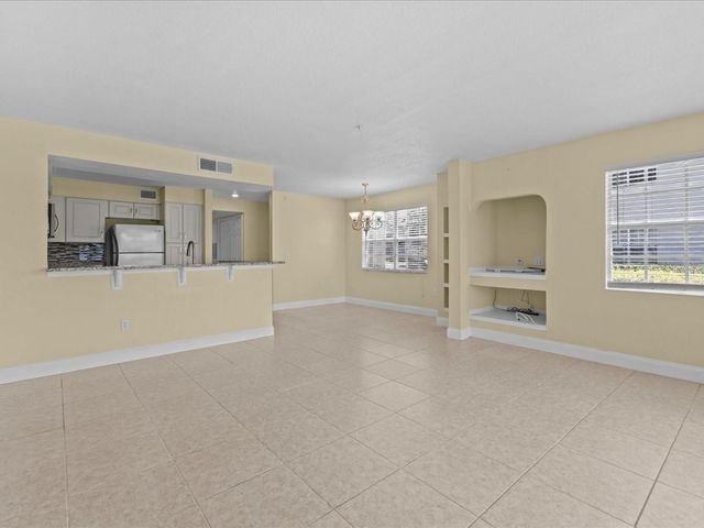 13839 FAIRWAY ISLAND DRIVE 1111, Orlando, FL 32837