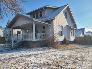 702 N Monroe Street, Monroe, MI 48162