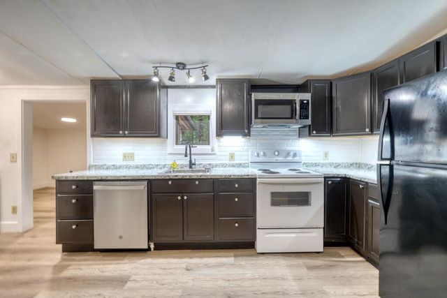 241 Forest Drive, Blairsville, GA 30512