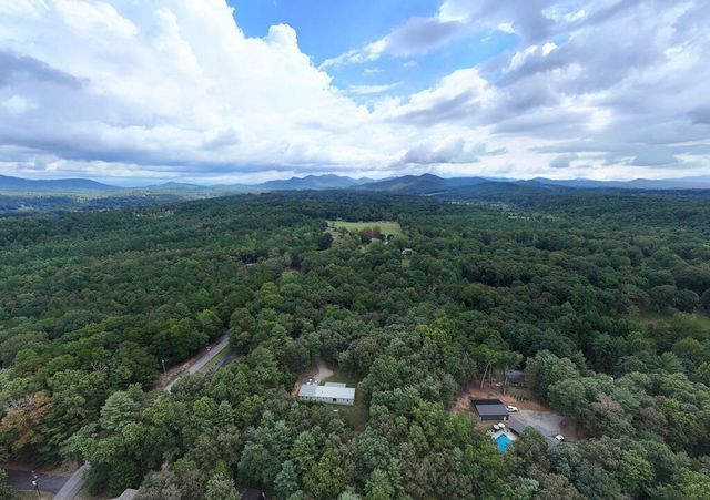 241 Forest Drive, Blairsville, GA 30512