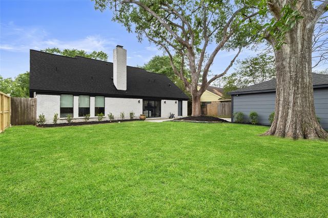 5934 Dumfries Drive Drive, Houston, TX 77096