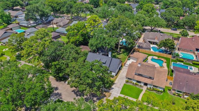 5934 Dumfries Drive Drive, Houston, TX 77096