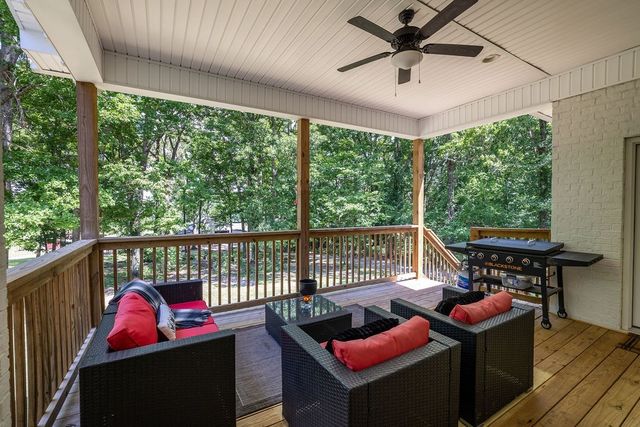 5111 SE Tater Peeler Rd, Lebanon, TN 37090