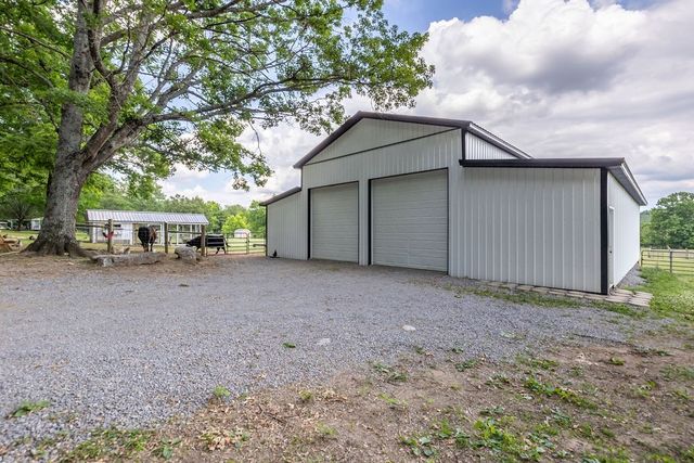 5111 SE Tater Peeler Rd, Lebanon, TN 37090