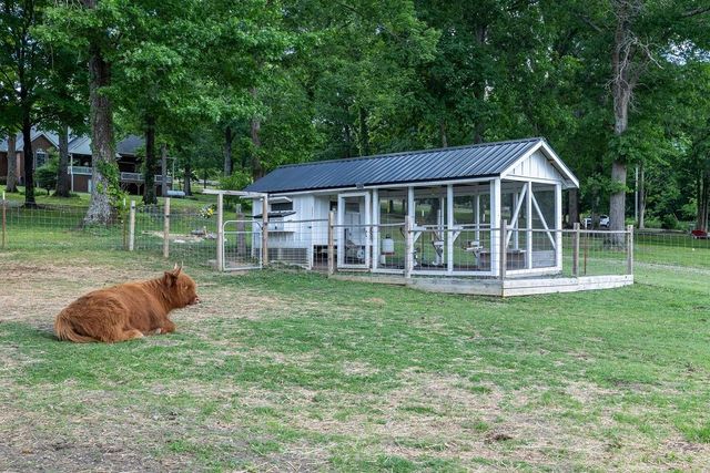 5111 SE Tater Peeler Rd, Lebanon, TN 37090