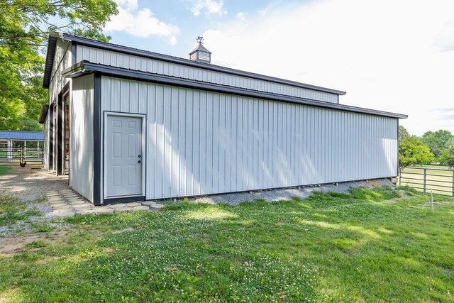 5111 SE Tater Peeler Rd, Lebanon, TN 37090