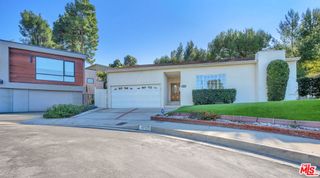 2925 Dona Susana Drive, Studio City, CA 91604