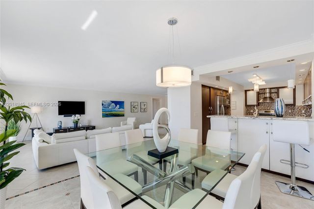 9801 Collins Ave 5S, Bal Harbour, FL 33154