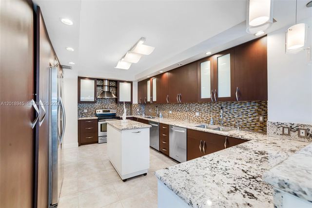 9801 Collins Ave 5S, Bal Harbour, FL 33154