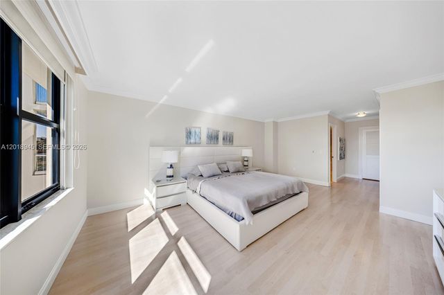 9801 Collins Ave 5S, Bal Harbour, FL 33154