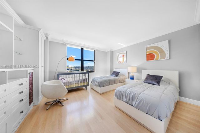 9801 Collins Ave 5S, Bal Harbour, FL 33154