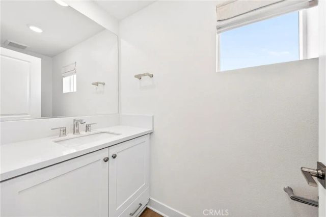 1649 W Lincoln 101, Anaheim, CA 92801