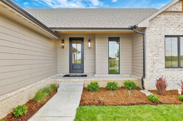 409 N Fielding St, Derby, KS 67037
