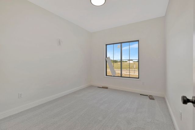 409 N Fielding St, Derby, KS 67037