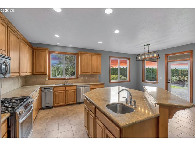 29209 Se HIGHWAY 212, Boring, OR 97009