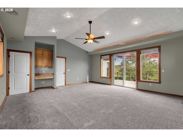 29209 Se HIGHWAY 212, Boring, OR 97009
