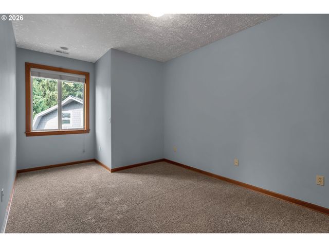29209 Se HIGHWAY 212, Boring, OR 97009