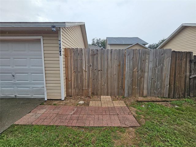 1004 PARK CENTRAL CIRCLE, Groveland, FL 34736