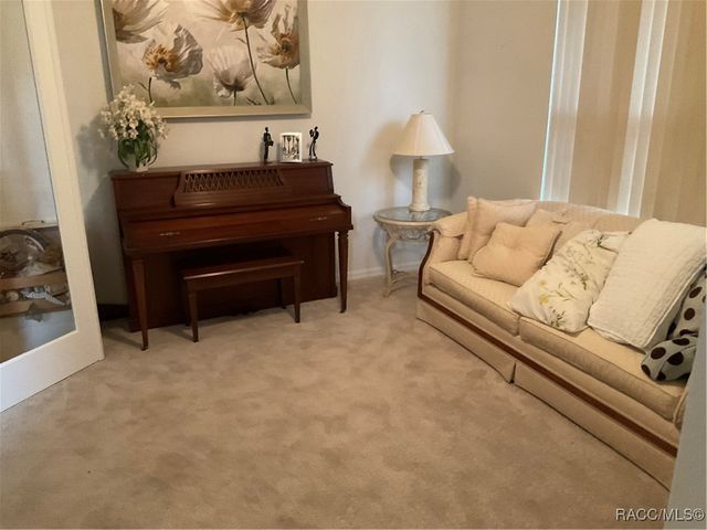 335 W Doerr Path, Hernando, FL 34442