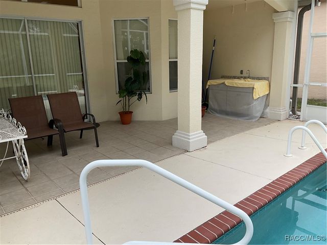 335 W Doerr Path, Hernando, FL 34442