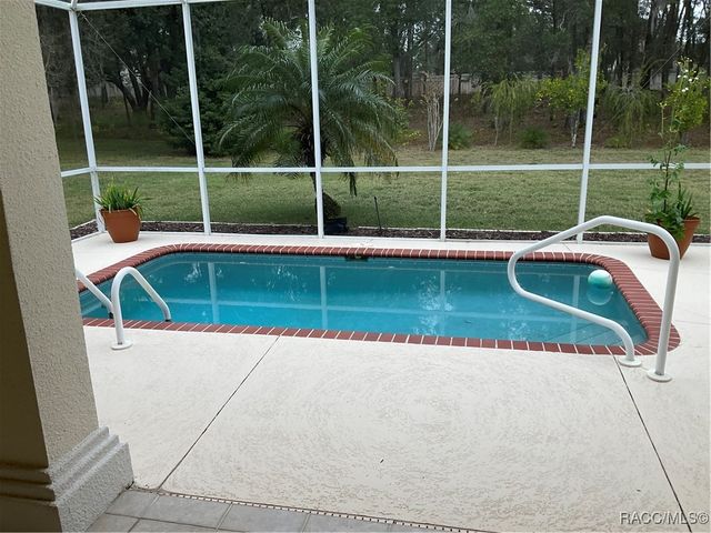 335 W Doerr Path, Hernando, FL 34442