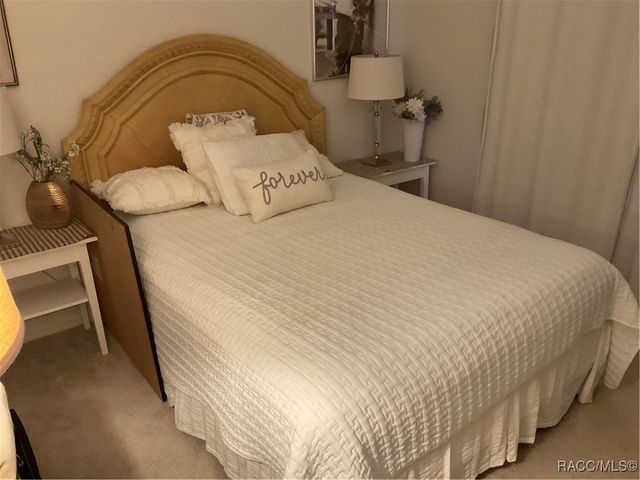 335 W Doerr Path, Hernando, FL 34442