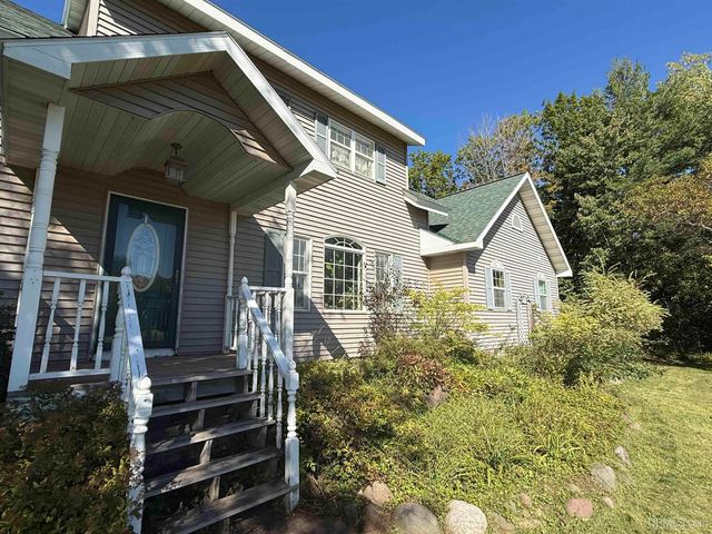 105 Indianhead Road Road, Wakefield, MI 49968