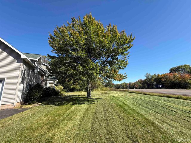 105 Indianhead Road Road, Wakefield, MI 49968