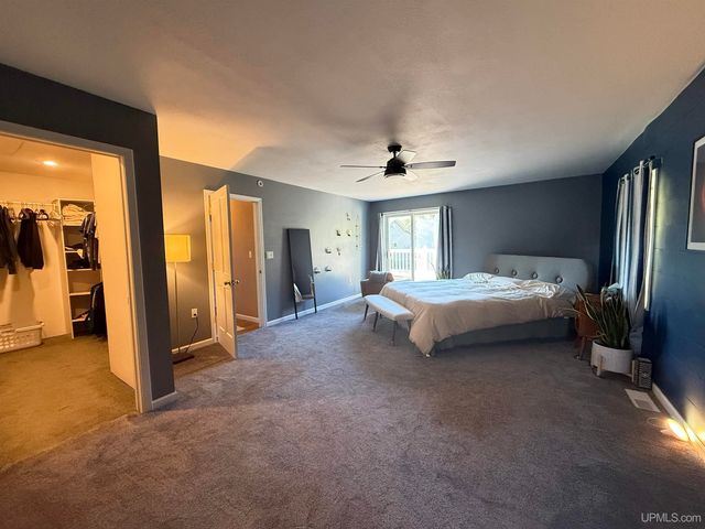 105 Indianhead Road Road, Wakefield, MI 49968