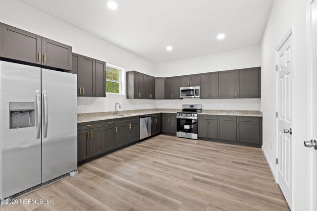 12486 GATE RD. Road, Jacksonville, FL 32226