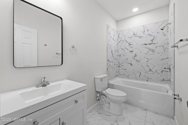 12486 GATE RD. Road, Jacksonville, FL 32226