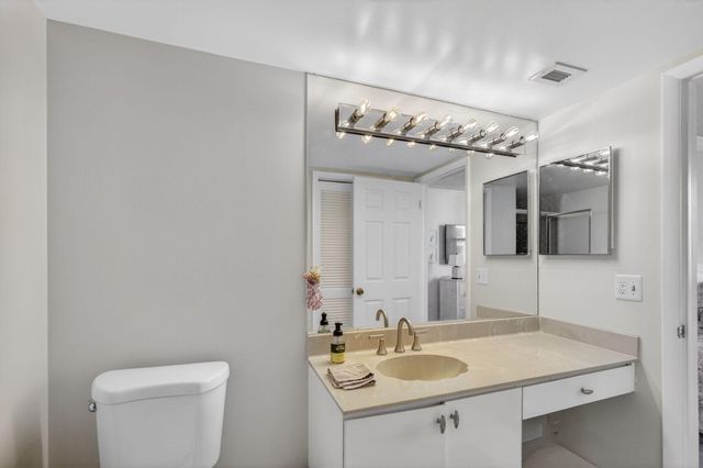 1801 S Flagler Drive 1104, West Palm Beach, FL 33401
