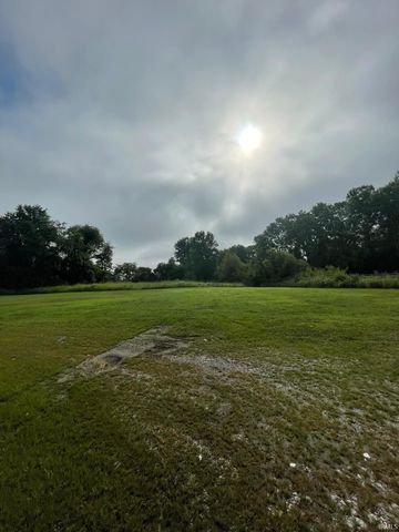 7372 & 7392 N Pine Bluff Road, Bicknell, IN 47512