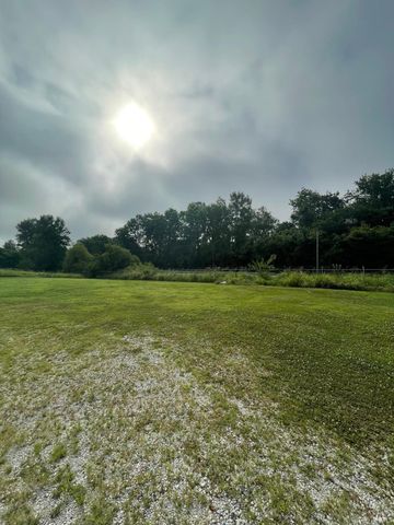 7372 & 7392 N Pine Bluff Road, Bicknell, IN 47512