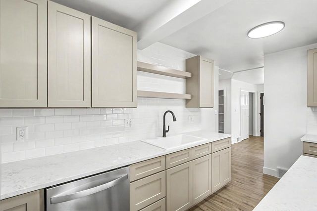 432 W Marion Street, Portage, WI 53901