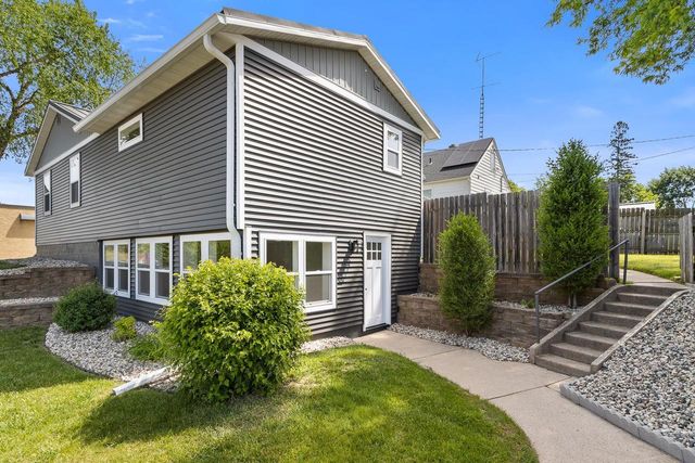432 W Marion Street, Portage, WI 53901