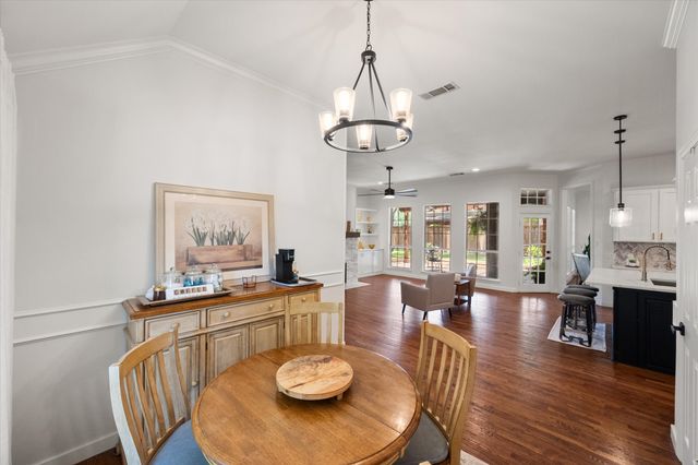8337 Thornhill Drive, North Richland Hills, TX 76182