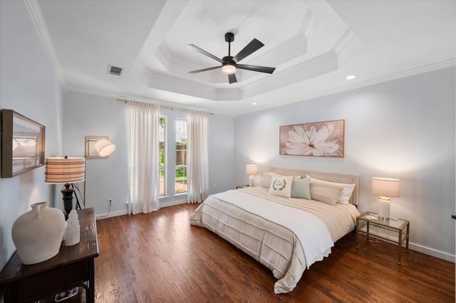 8337 Thornhill Drive, North Richland Hills, TX 76182